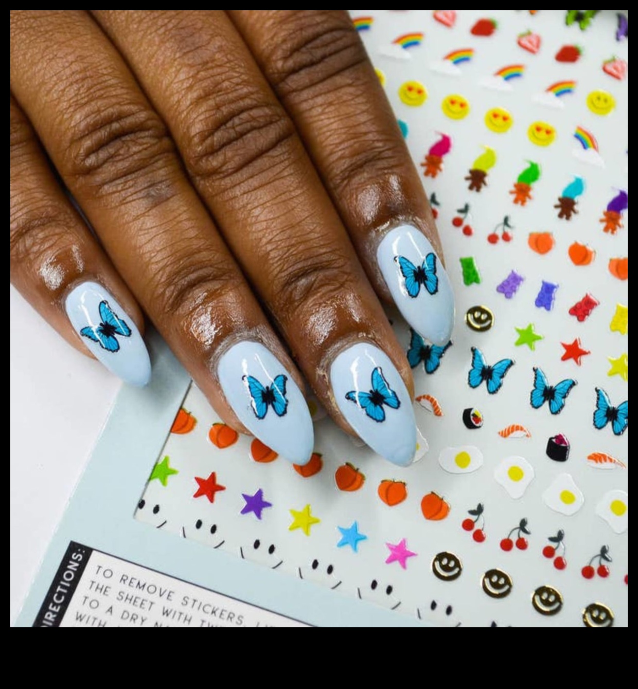 Οι εντυπώσεις μελανιού αναβαθμίζουν το στυλ σας με το Tiny Chic Finger Art 3 Εντυπώσεις μελανιού: Ανυψωμένο στυλ με Tiny Chic Finger Art