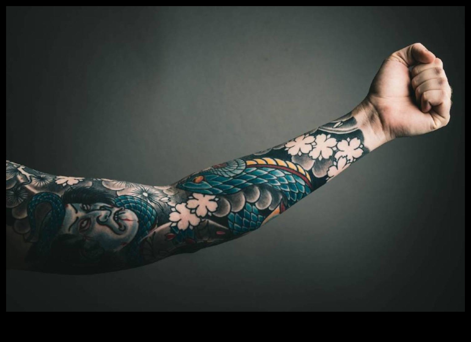 Η τέχνη της ακρίβειας: Ιστορίες πίσω από τεχνικές τατουάζ αιχμής