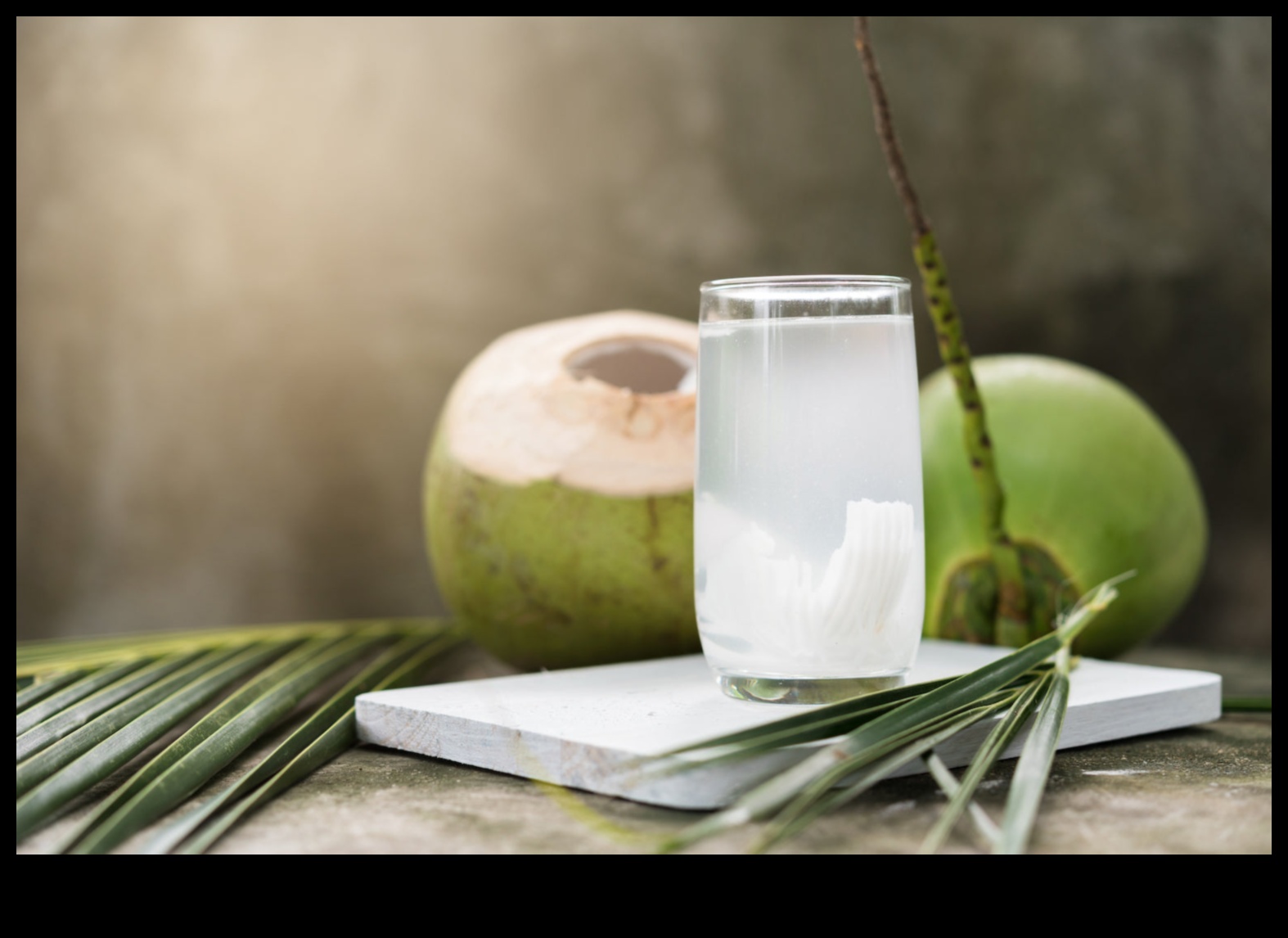Morning Revive Water Coconut για ένα ενυδατικό και δυναμικό ξεκίνημα της ημέρας σας 2 Morning Revive: Ξεκινήστε τη μέρα σας με τη μαγεία ενυδάτωσης του νερού καρύδας