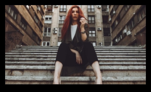 Glamour Gazette Η Καθημερινή σας Δόση Μόδας InsightsΟι πιο πρόσφατες τάσεις, συμβουλές και κόλπα που θα σας βοηθήσουν να φαίνεστε καλύτερα. 5 Glamour Gazette: Your Daily Dose of Fashion Insights