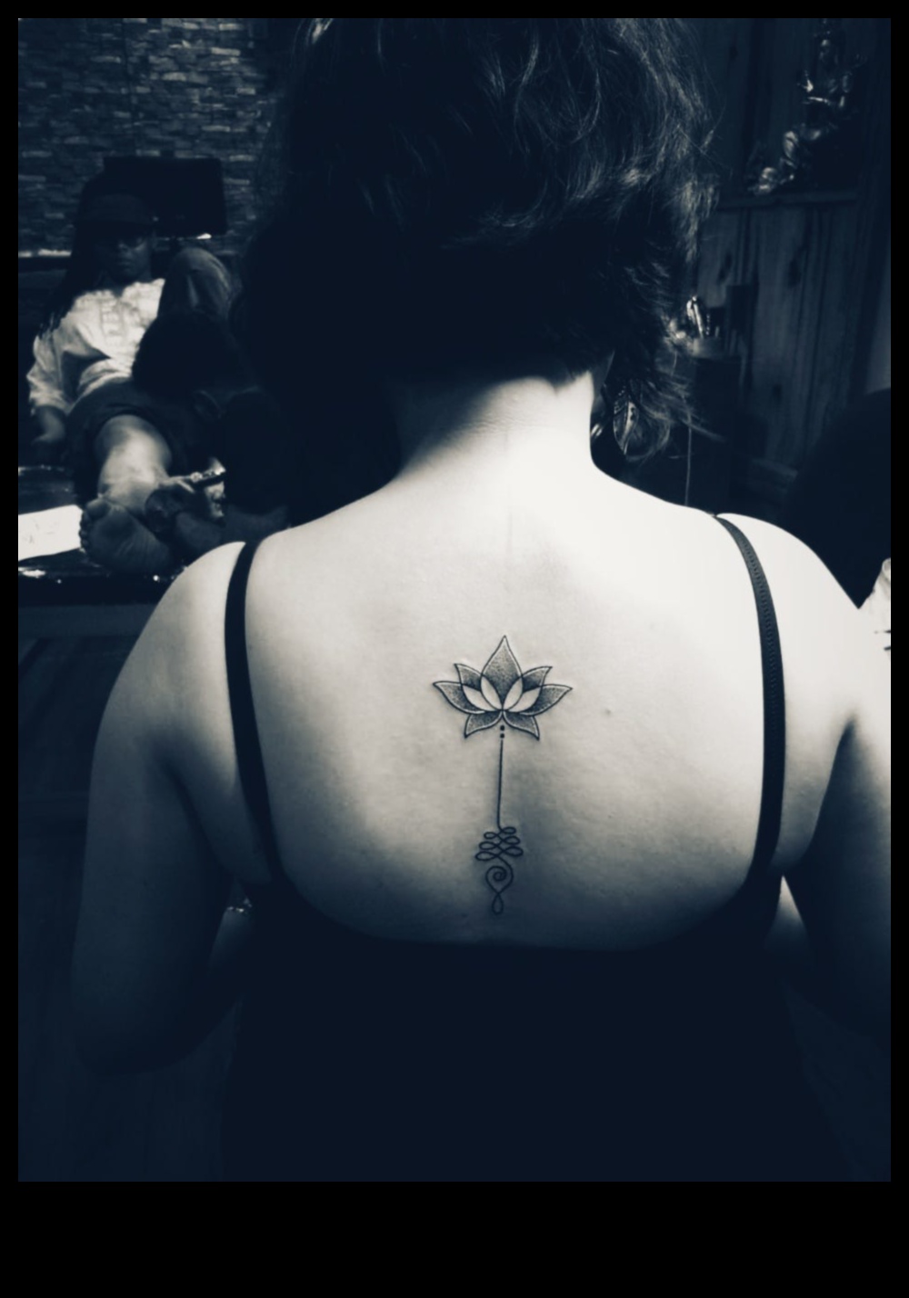 Αληθινές αντανακλάσεις Οι ιστορίες πίσω από τα τατουάζ μας 3 Αληθινές αντανακλάσεις: Τατουάζ ρεαλισμού που λένε προσωπικές ιστορίες