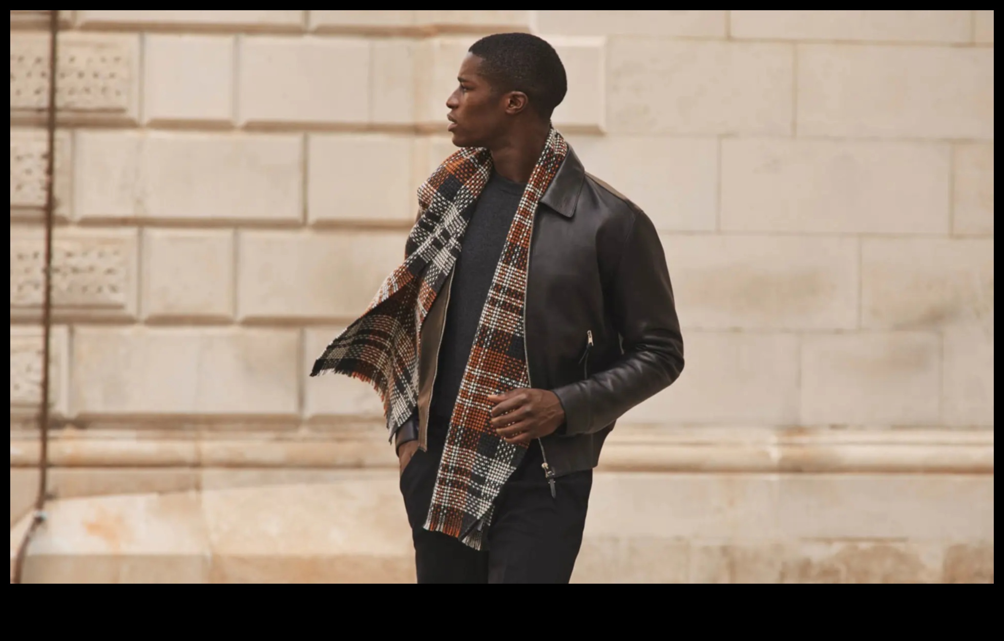 Προσαρμοσμένες τάσεις ανδρική μόδα για κομψή και μοντέρνα εμφάνιση 3 Tailored Trends: Ανδρική μόδα για κομψή νεωτερικότητα