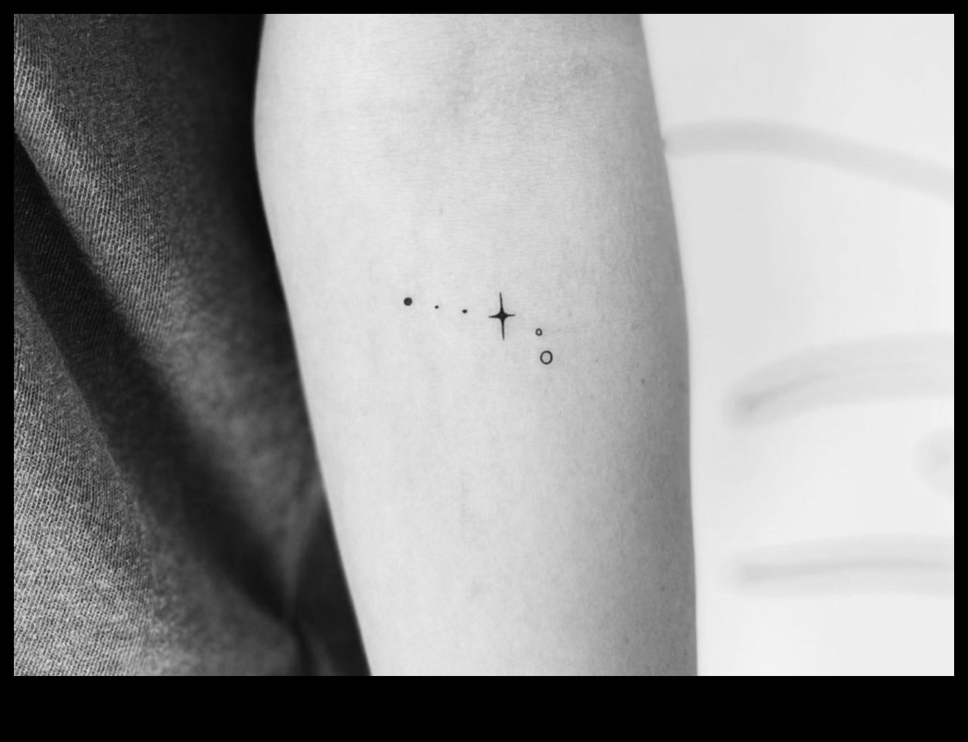 Το Simplicity Speaks The Elegance of Minimalist Tattoos 3 Το Simplicity Speaks: Αποκαλύπτοντας την μινιμαλιστική κομψότητα του τατουάζ