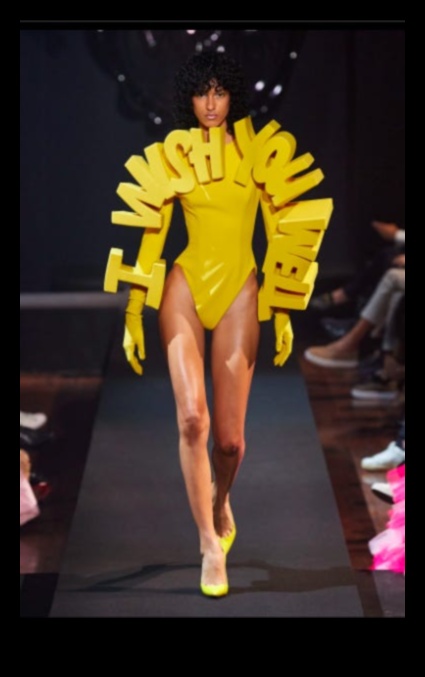 Runway Reverie Μια επίδειξη μόδας που σας ταξιδεύει σε ένα ονειρικό ταξίδι 4 Runway Reverie: Dreaming in the Language of Fashion