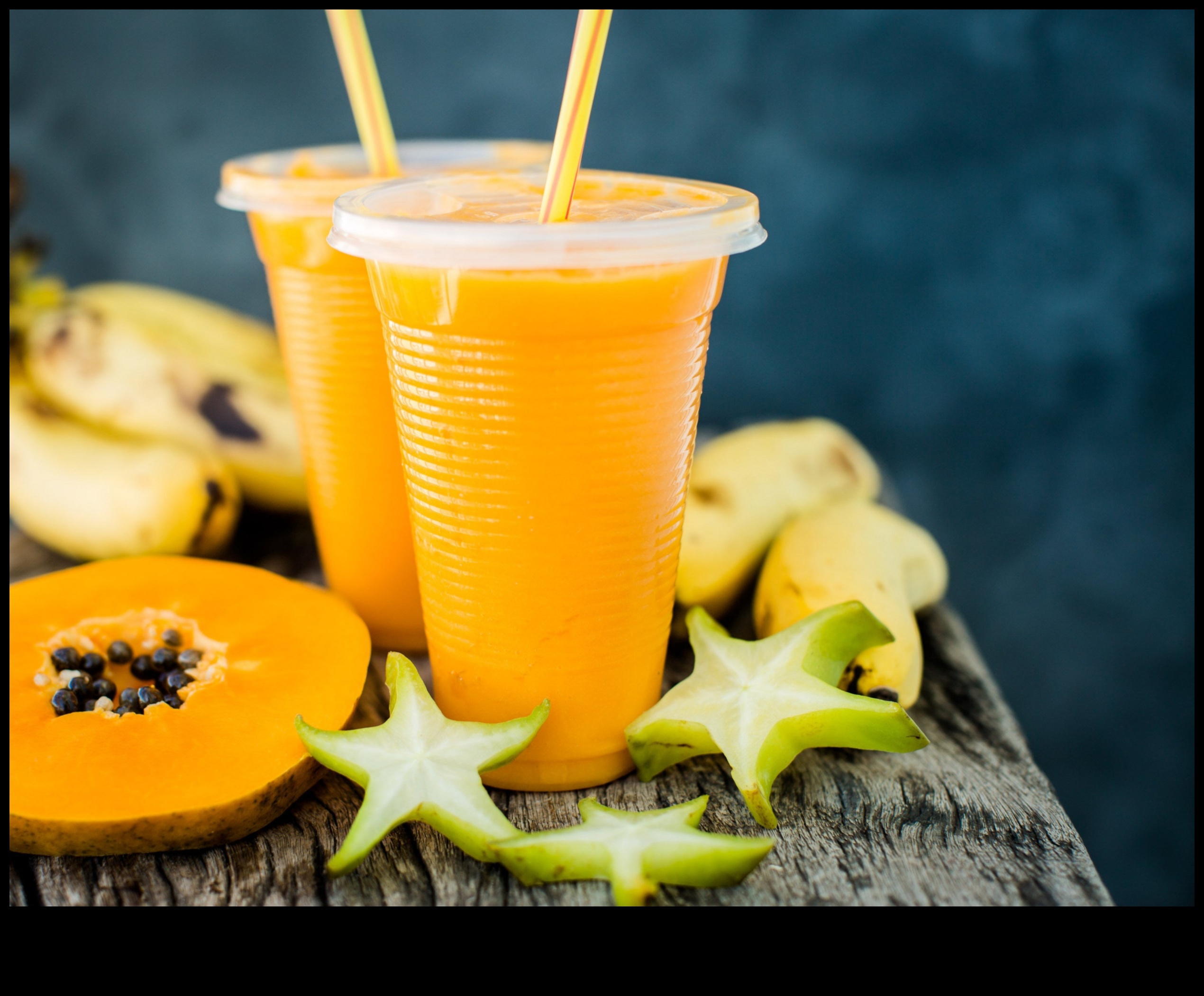 Tropical Elegance Πιείτε εκλεκτούς χυμούς φρέσκων φρούτων με στυλ 4 Tropical Elegance: Πίνοντας εκλεκτούς χυμούς φρέσκων φρούτων με στυλ