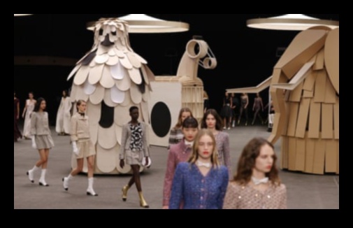 Cinematic Couture: Drama and Elegance in Fashion Photography